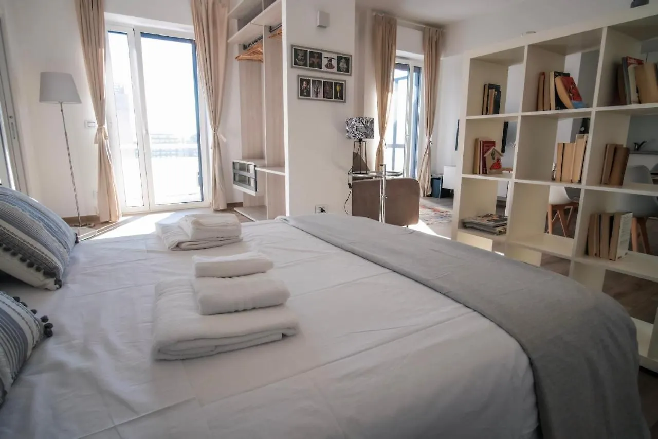 Rossani Suites&Aparts Bari 0*,