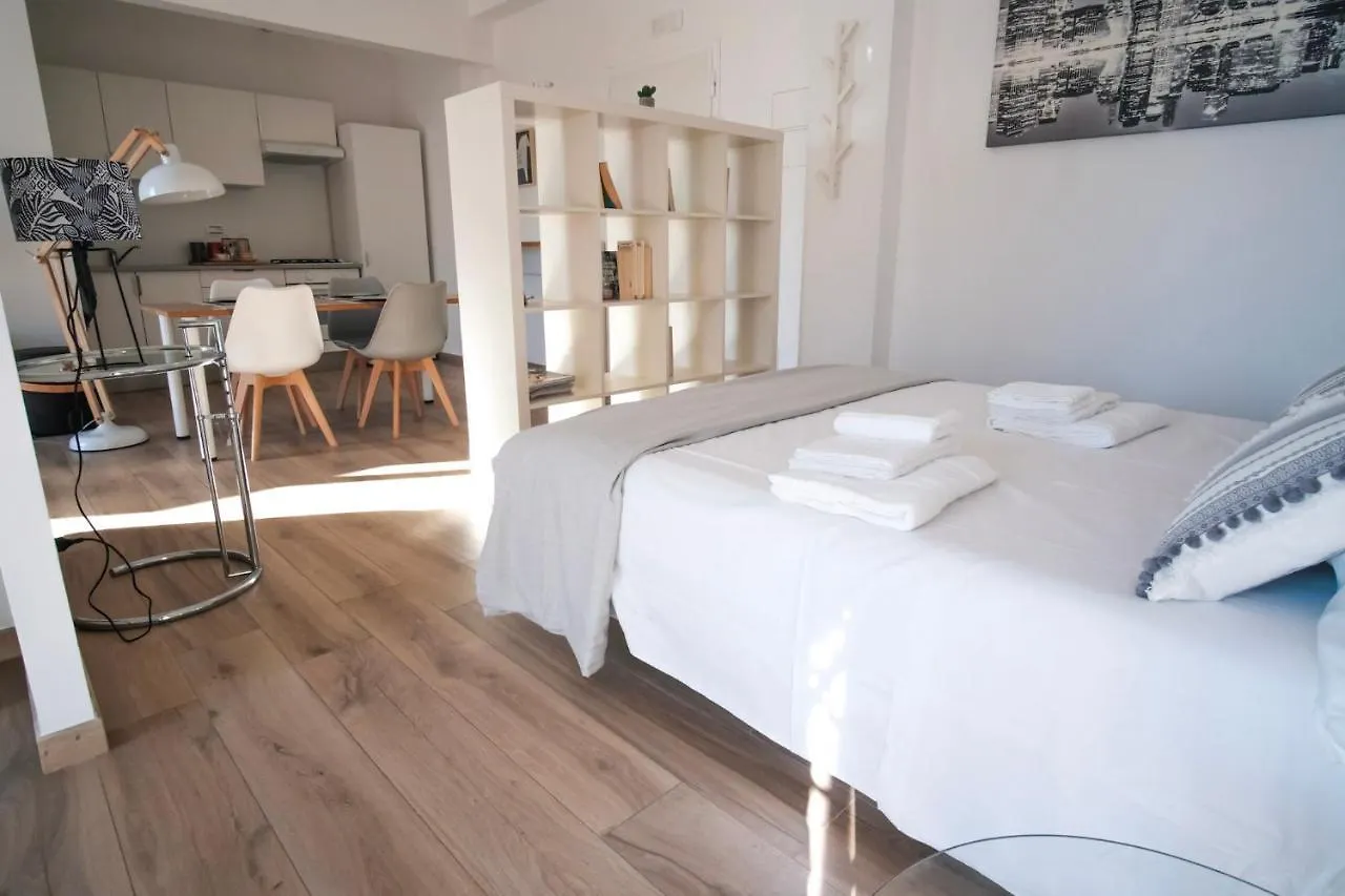 Rossani Suites&Aparts Bari Apartment